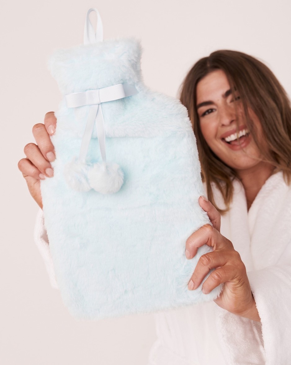 Bouillotte en fausse fourrure – Roses de l’espoir
