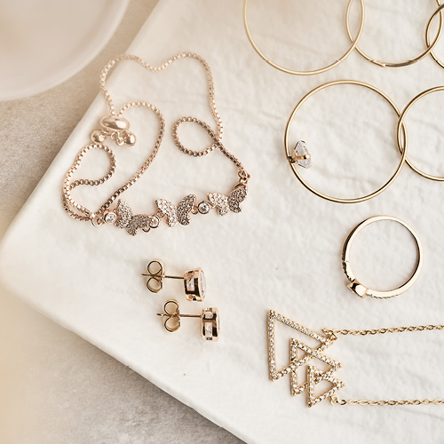 Bijoux et accessoires