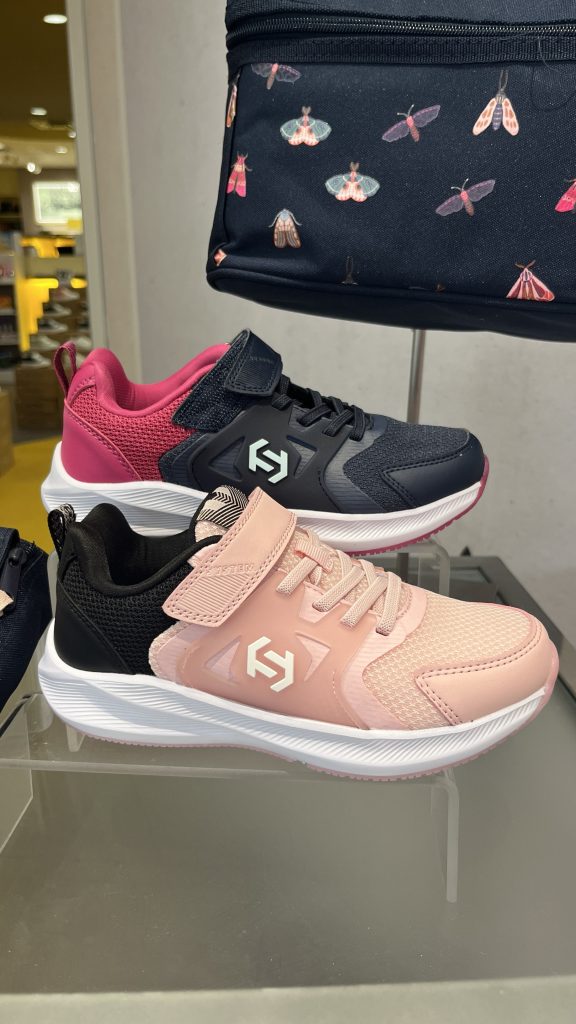 CHAUSSURES