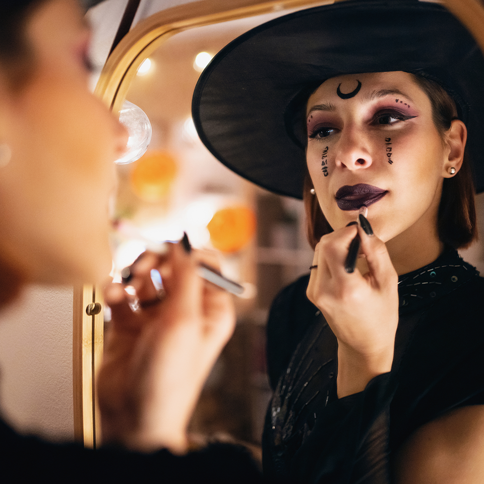 4. Peaufiner son maquillage